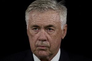 TA：皇马主场1-2遭瓦伦西亚绝杀，安切洛蒂赛后在更衣室很生气