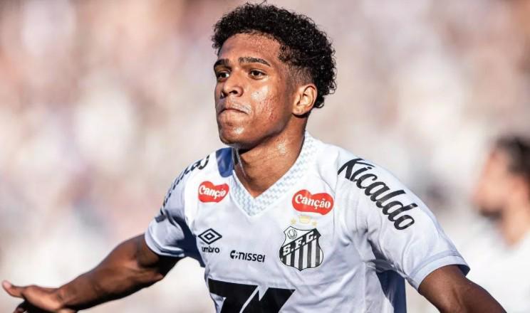 开云平台-每体：巴萨已放弃引进桑托斯左后卫索萨，球员接近转会热刺